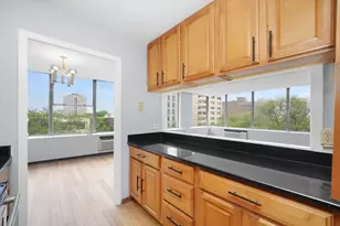 5757 N Sheridan Rd, Chicago, IL 60660 - Photo 15