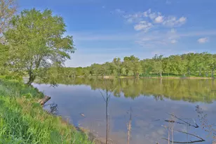 003 N 4201st Rd, Sheridan, IL 60551 - Photo 3