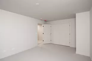 8 Heritage Dr, Highland Park, IL 60035 - Photo 19