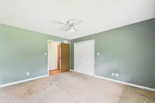 2208 Fiesta Dr, Joliet, IL 60432 - Photo 15