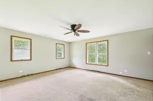 2208 Fiesta Dr, Joliet, IL 60432 - Photo 9