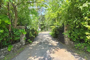 34110 S Circle Dr, Grayslake, IL 60030 - Photo 1