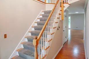 2705 Colonial Dr, Elgin, IL 60124 - Photo 9