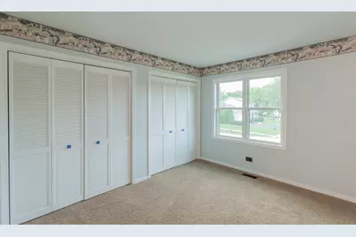 2705 Colonial Drive, Elgin, IL 60124 - Photo 31