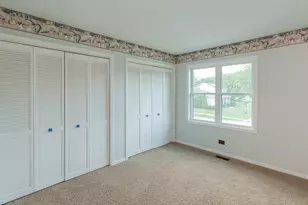 2705 Colonial Dr, Elgin, IL 60124 - Photo 31