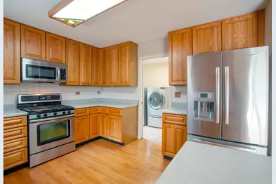 2705 Colonial Drive, Elgin, IL 60124 - Photo 19