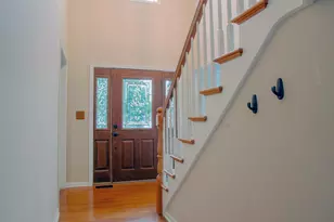 2705 Colonial Dr, Elgin, IL 60124 - Photo 15