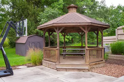 2705 Colonial Drive, Elgin, IL 60124 - Photo 7
