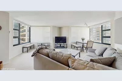 401 E Ontario Street #1802, Chicago, IL 60611 - Photo 7