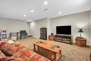 905 Bergamot St, Savoy, IL 61874 - Photo 39