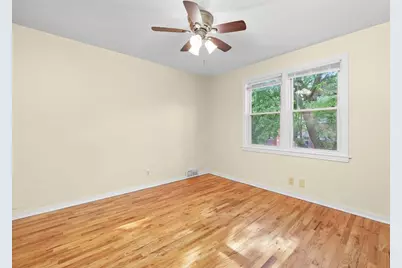 7754 S Yates Boulevard, Chicago, IL 60649 - Photo 13