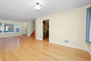 7754 S Yates Blvd, Chicago, IL 60649 - Photo 9