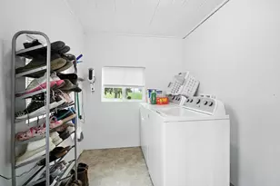 884 E 1200N Rd, Melvin, IL 60952 - Photo 25