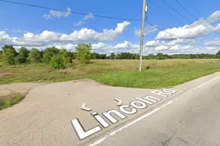 1718 W Lincoln Rd, Lakemoor, IL 60051 - Photo 1