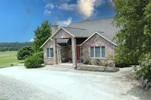 1897 N 2500 East Rd, Watseka, IL 60970 - Photo 3