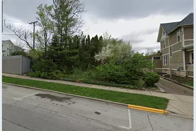 231 W Downer Place, Aurora, IL 60506 - Photo 1