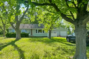 241 N Somonauk Rd, Cortland, IL 60112 - Photo 1