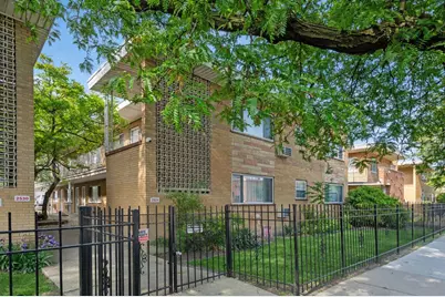 2524 W Foster Avenue #104, Chicago, IL 60625 - Photo 1