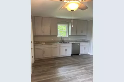 904 Johnson Street, Streator, IL 61364 - Photo 9