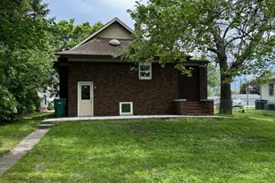 904 Johnson St, Streator, IL 61364 - Photo 27