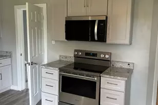 904 Johnson St, Streator, IL 61364 - Photo 13