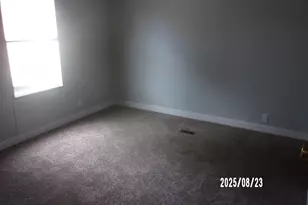 23 Sugar Creek Ct, Watseka, IL 60970 - Photo 7