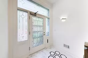 2254 N Fremont St, Chicago, IL 60614 - Photo 3