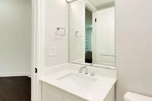 2254 N Fremont St, Chicago, IL 60614 - Photo 9