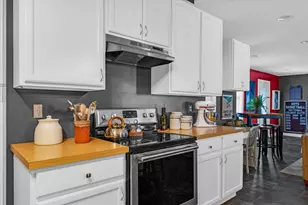 320 E Locust St, Watseka, IL 60970 - Photo 43