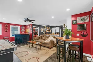 320 E Locust St, Watseka, IL 60970 - Photo 51