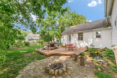 320 E Locust Street, Watseka, IL 60970 - Photo 5