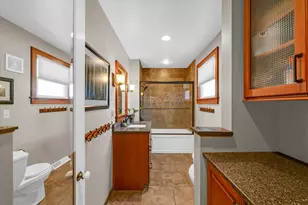 320 E Locust St, Watseka, IL 60970 - Photo 35