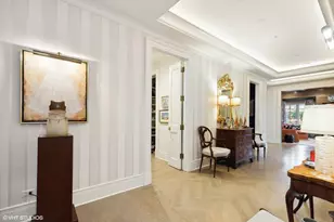 727 N McKinley Rd, Lake Forest, IL 60045 - Photo 3