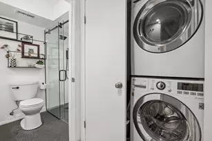 2017 W Evergreen Ave, Chicago, IL 60622 - Photo 21