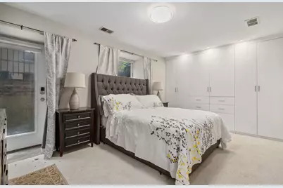 2017 W Evergreen Avenue #102, Chicago, IL 60622 - Photo 13