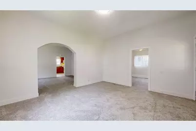 418 S Main Street, Rankin, IL 60960 - Photo 5