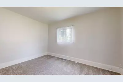 418 S Main Street, Rankin, IL 60960 - Photo 21