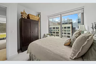 60 E Monroe Street #1604, Chicago, IL 60603 - Photo 21
