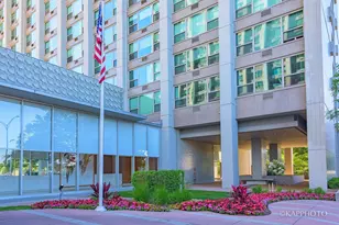 3600 N Lake Shore Dr, Chicago, IL 60613 - Photo 3