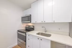 3600 N Lake Shore Dr, Chicago, IL 60613 - Photo 11