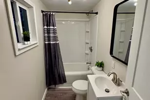 225 N Randolph St, Princeton, IL 61356 - Photo 9