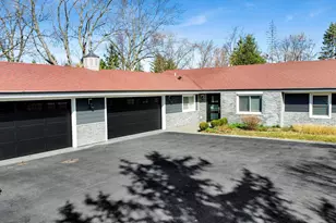 3256 Westview Dr, Northbrook, IL 60062 - Photo 1