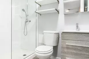 4875 N Magnolia Ave, Chicago, IL 60640 - Photo 9