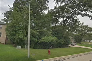 1033 Rosewood Dr, Carpentersville, IL 60110 - Photo 1