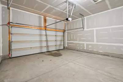 347 N Aspen Drive, Cortland, IL 60112 - Photo 39