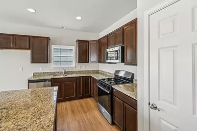 347 N Aspen Drive, Cortland, IL 60112 - Photo 11