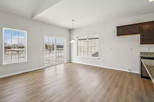 347 N Aspen Dr, Cortland, IL 60112 - Photo 23