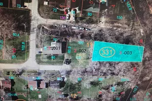 909 Roger St, Algonquin, IL 60102 - Photo 1