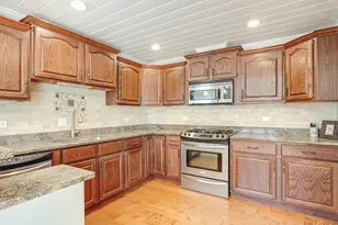 1004 Broadmoor Pl, Deerfield, IL 60015 - Photo 9