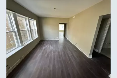 7816 S Jeffery Boulevard, Chicago, IL 60649 - Photo 11